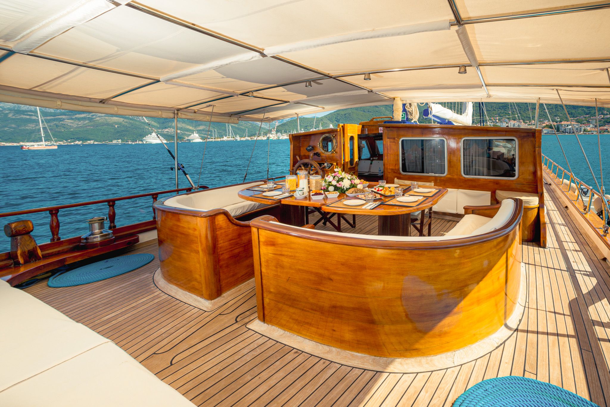 Yacht image 7