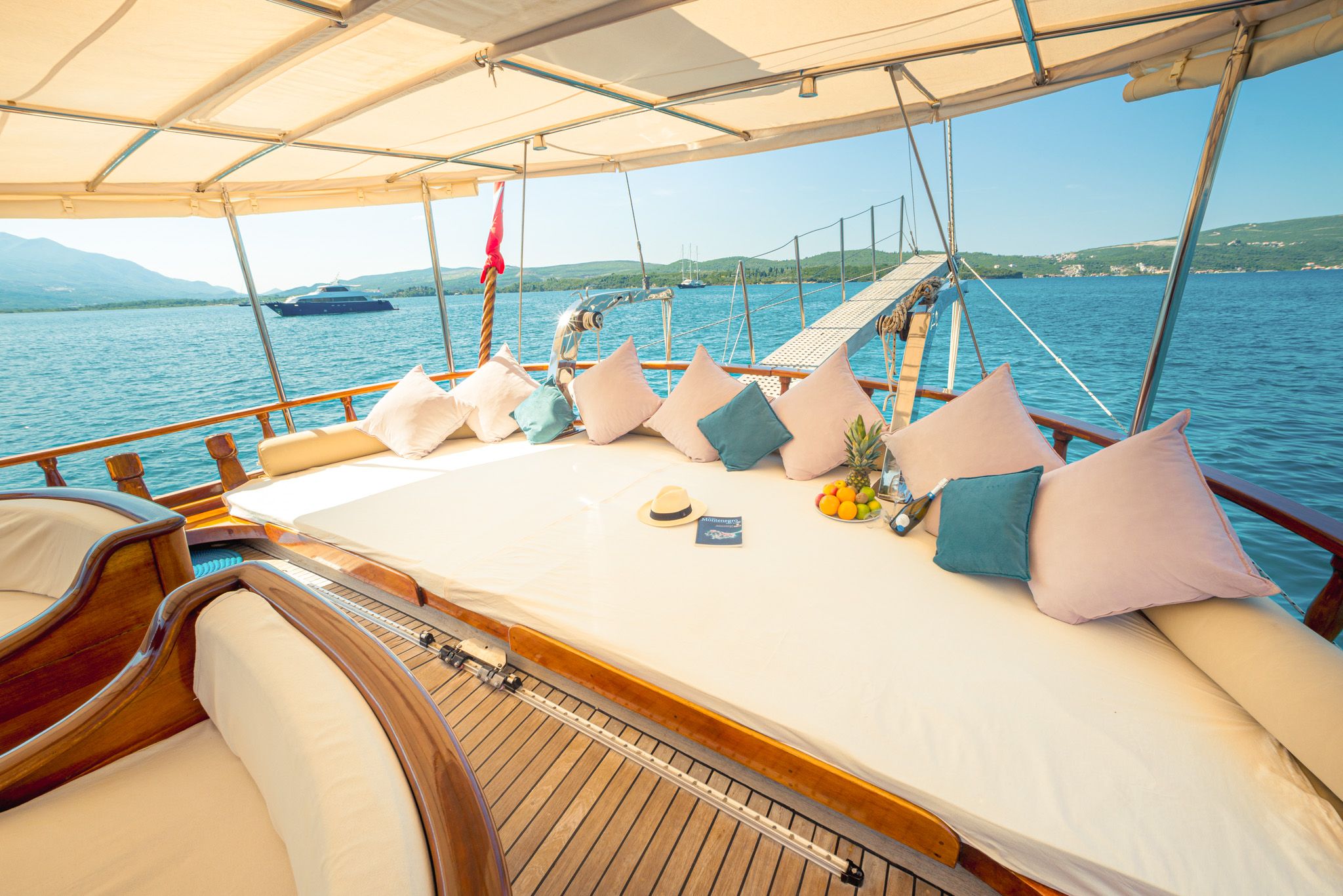 Yacht image 2