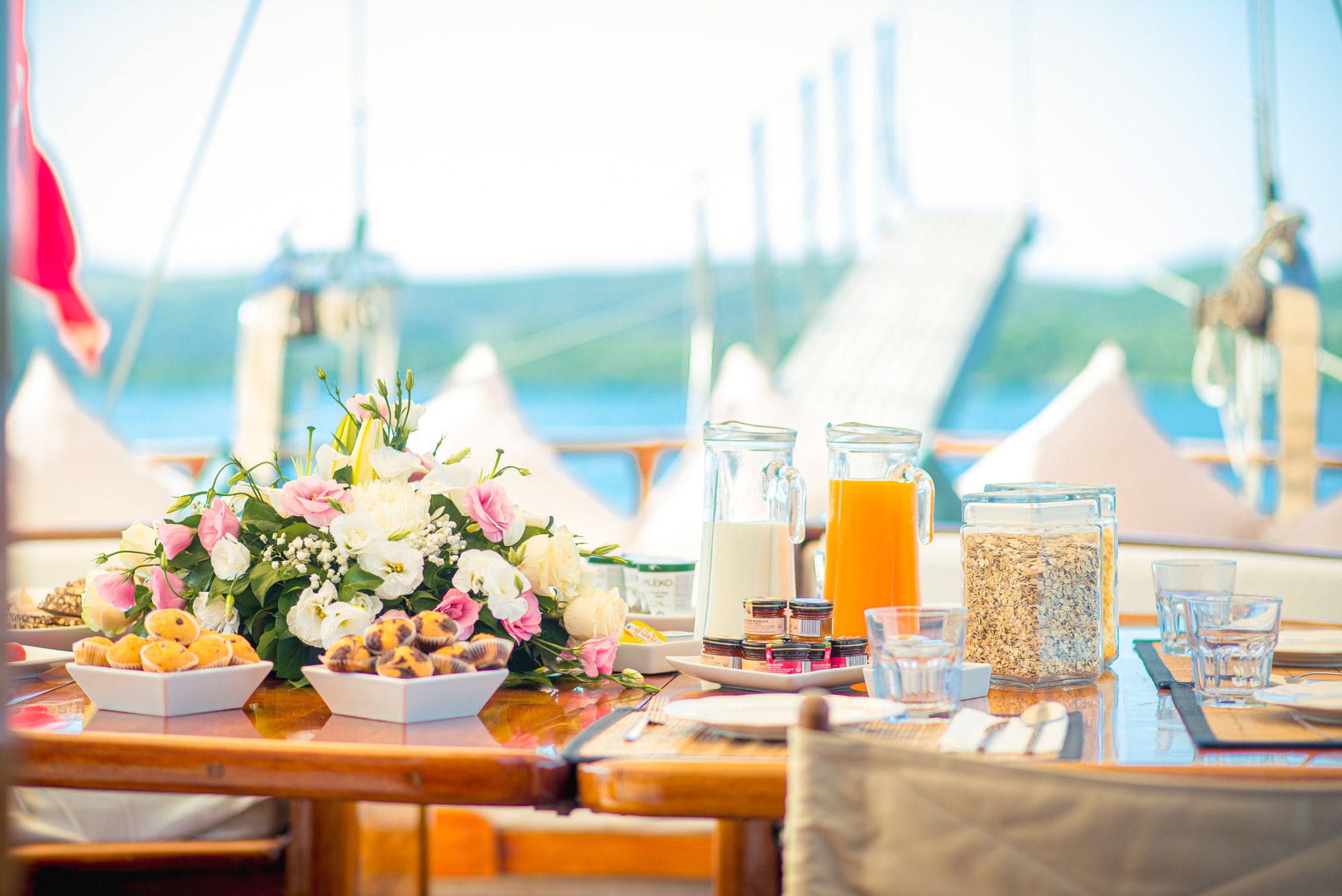 Yacht image 10