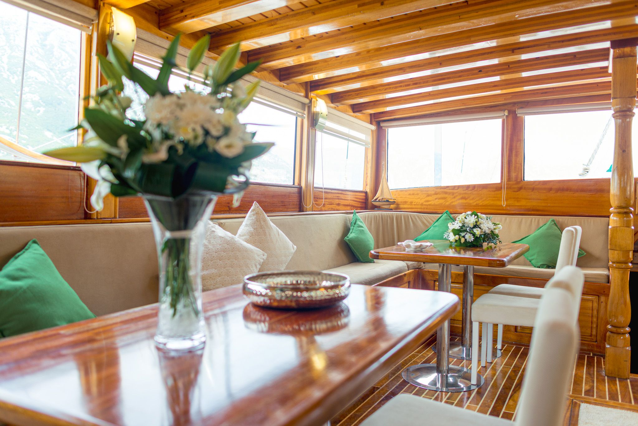 Yacht image 9