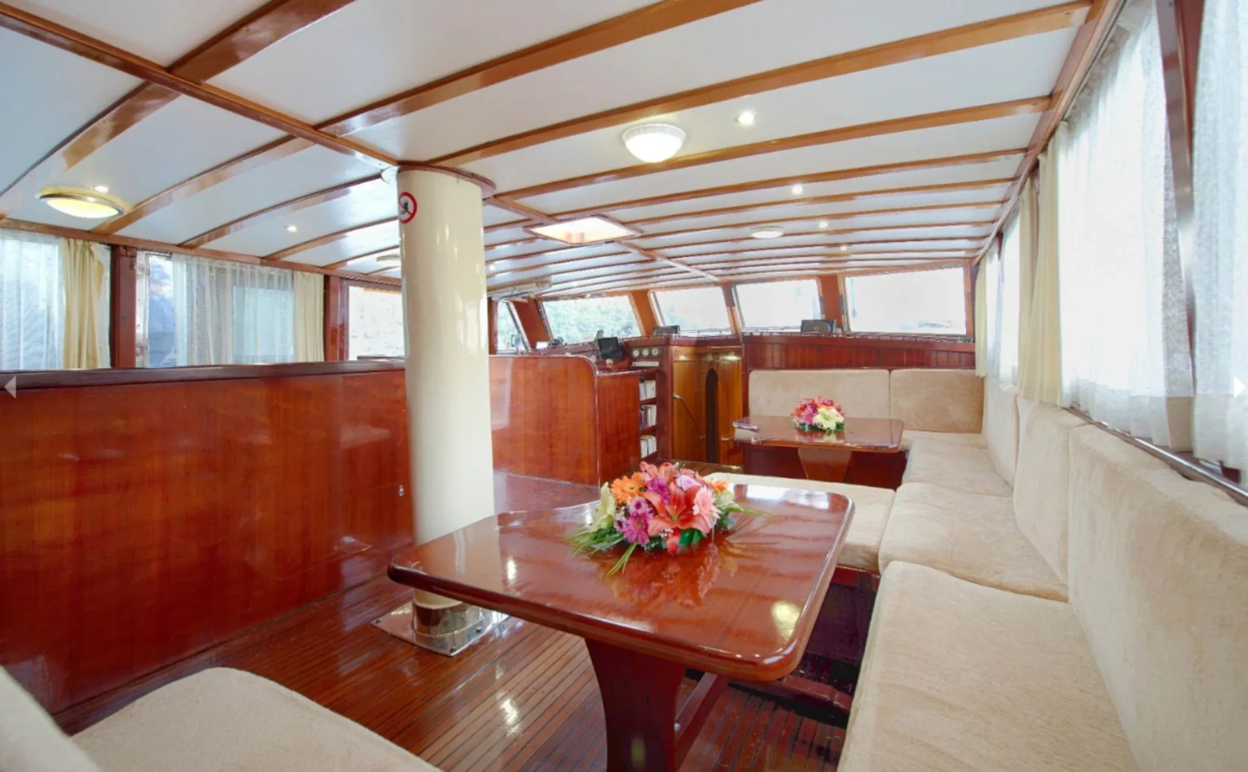 Yacht image 3