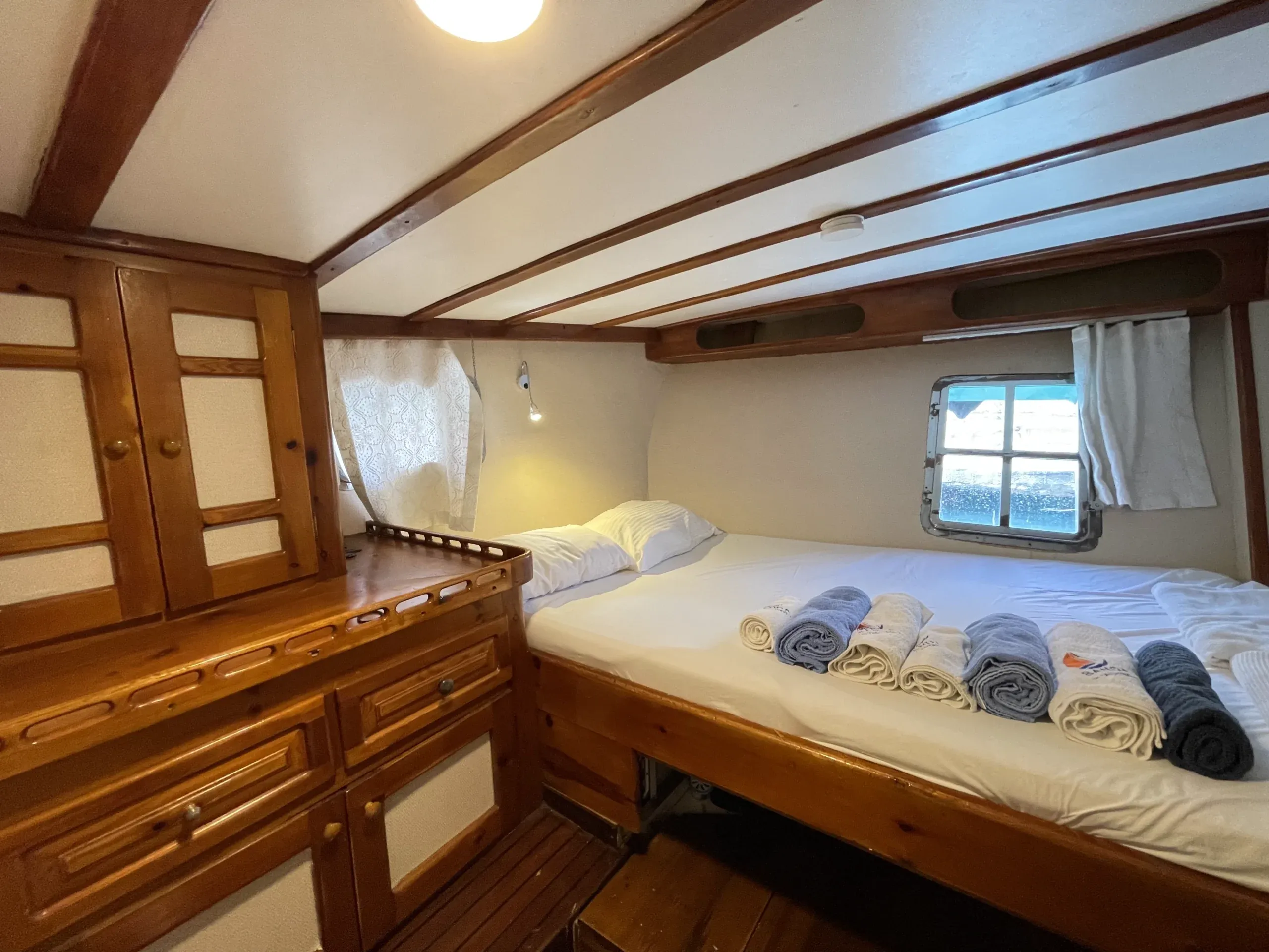 Yacht image 8