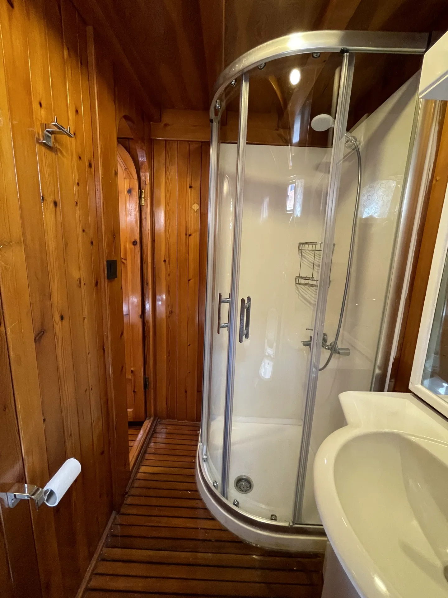 Yacht image 10