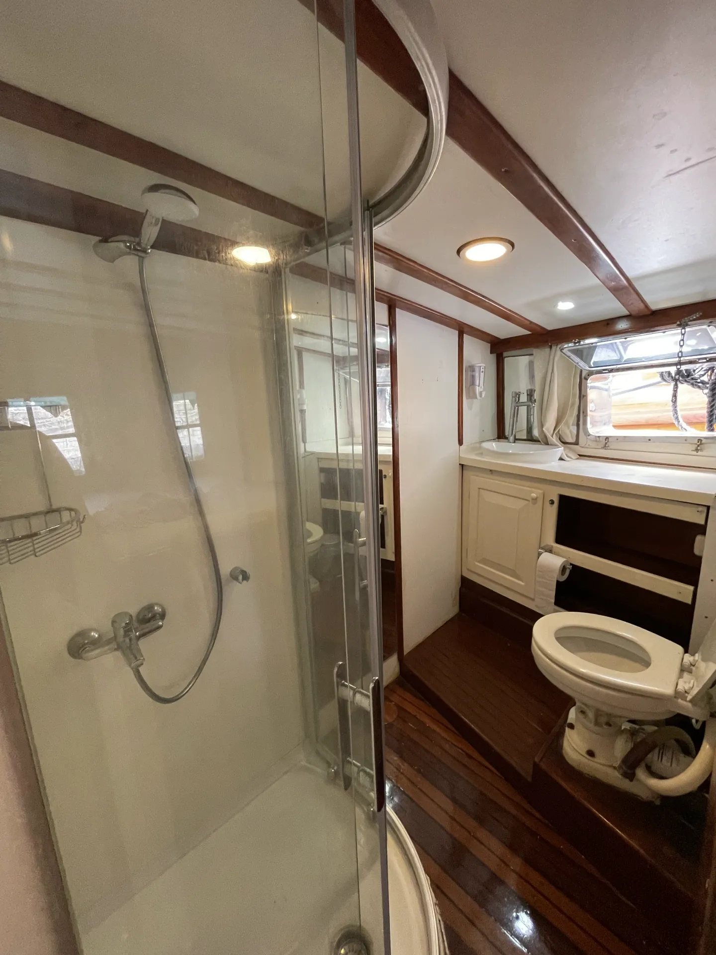 Yacht image 1