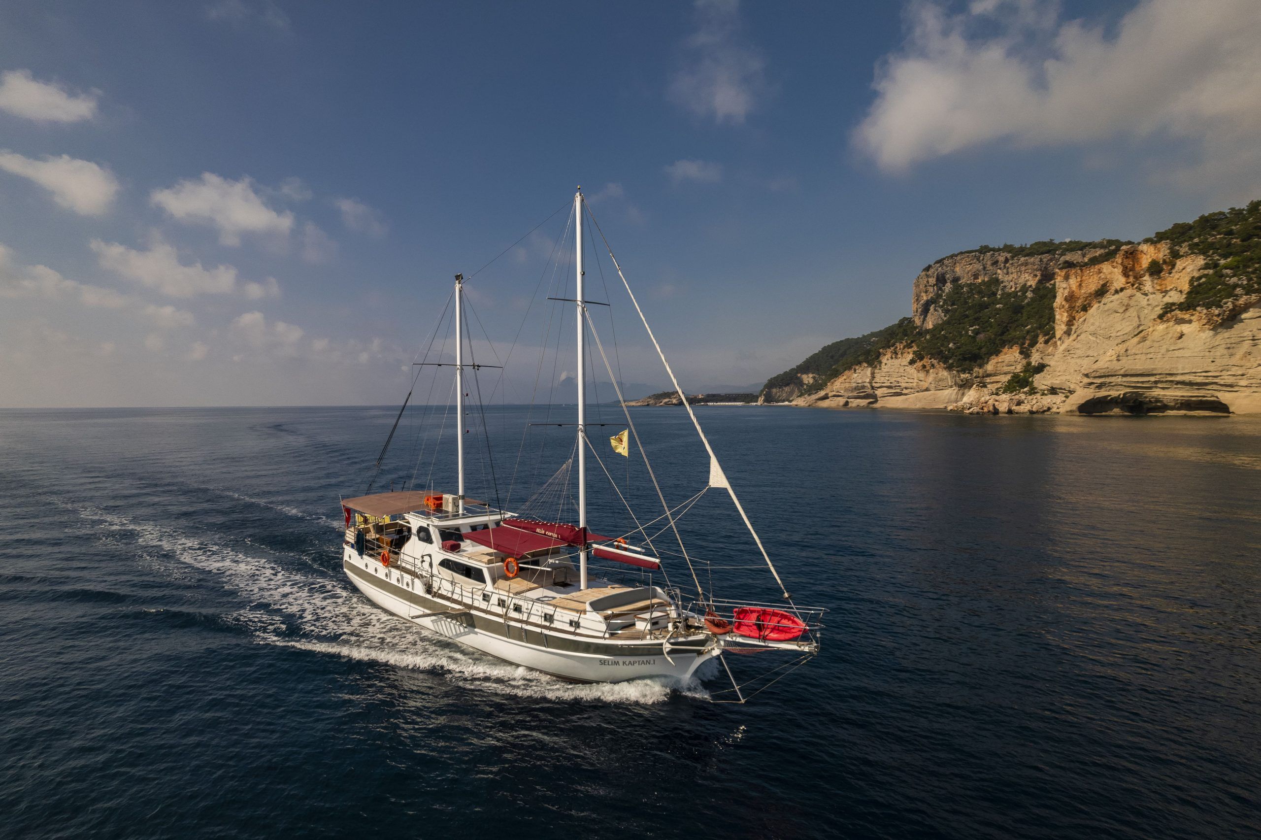 Yacht image 1