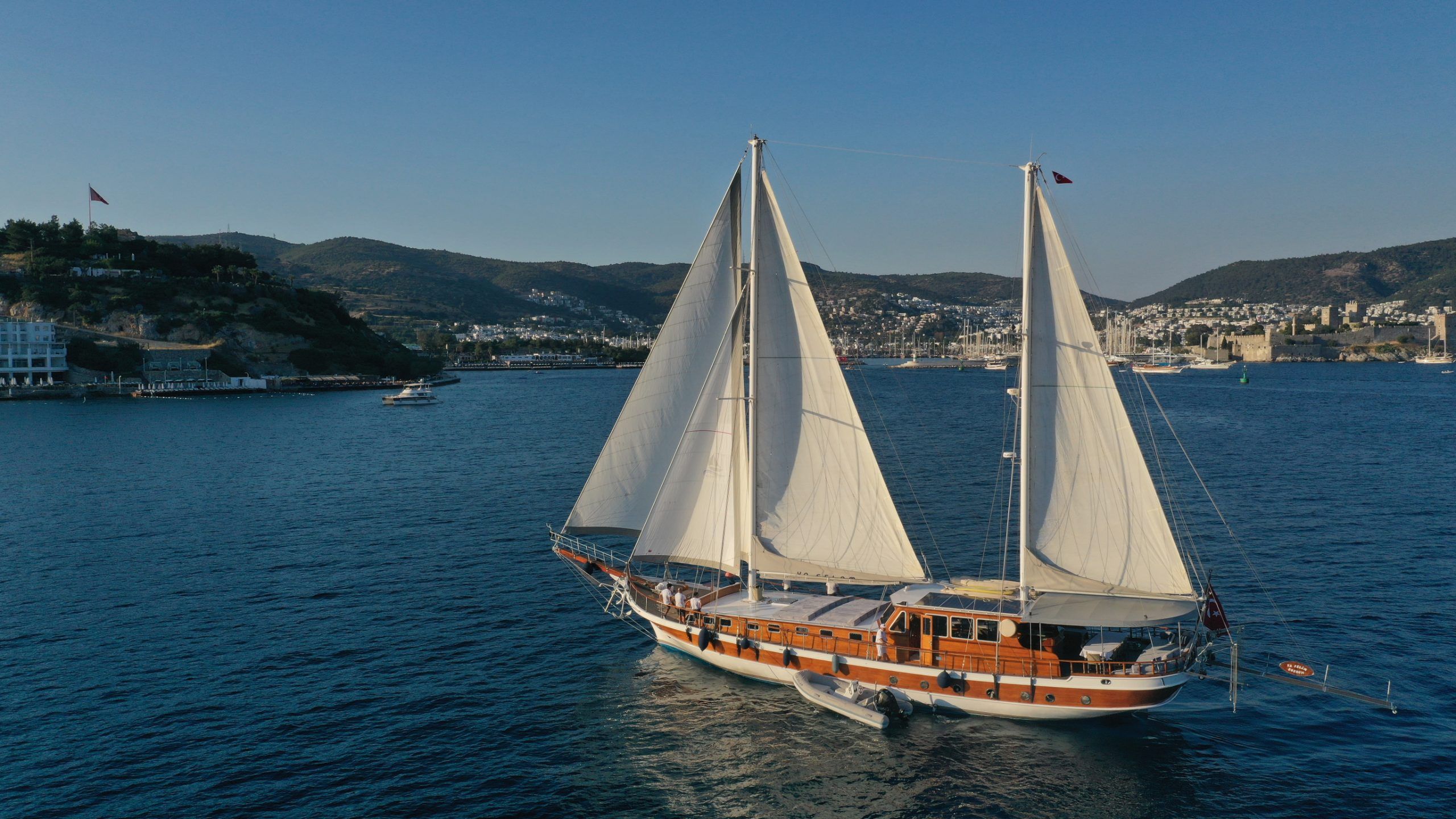 Yacht image 1