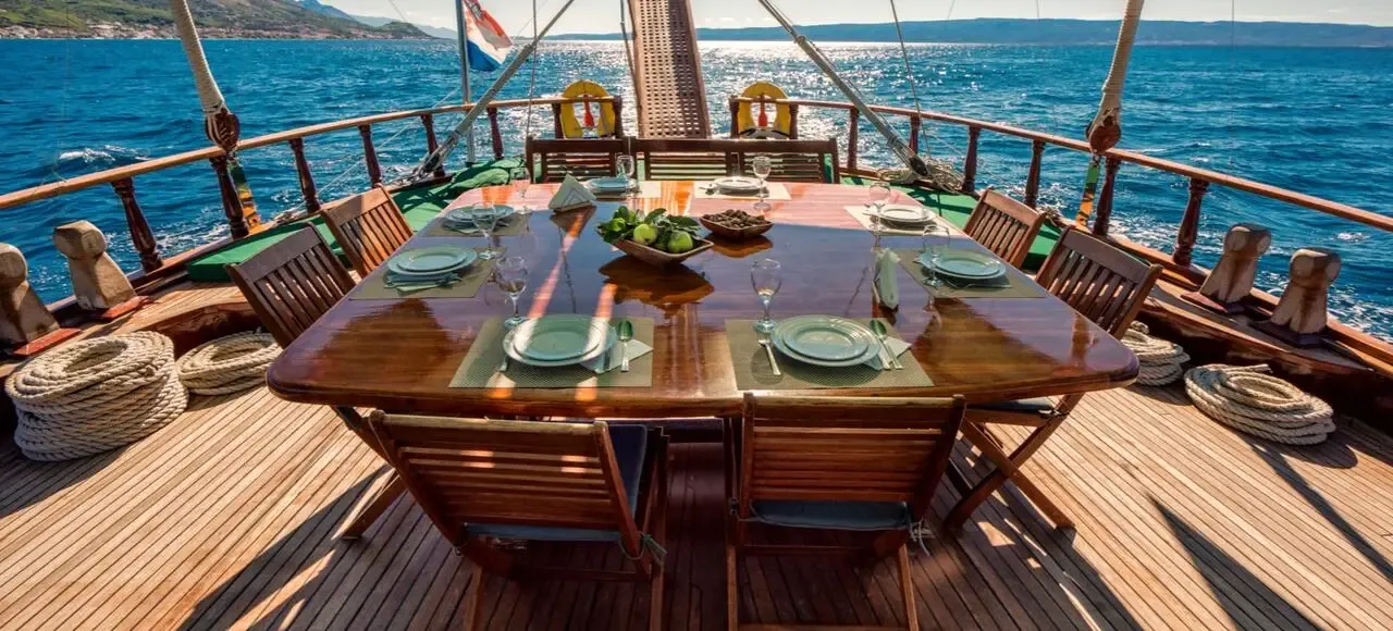 Yacht image 5