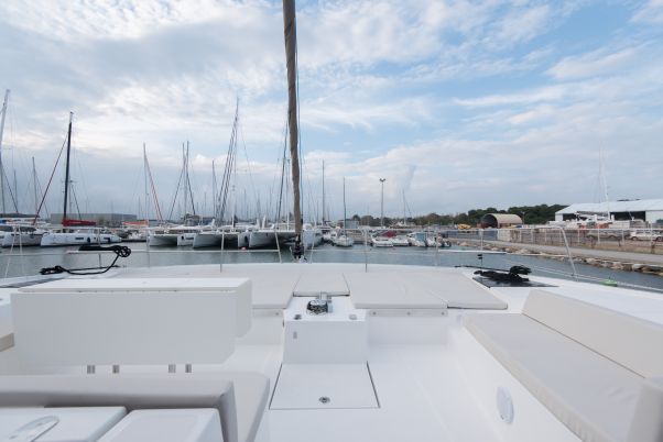 Yacht image 12