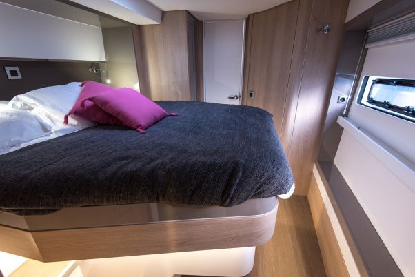 Yacht image 3