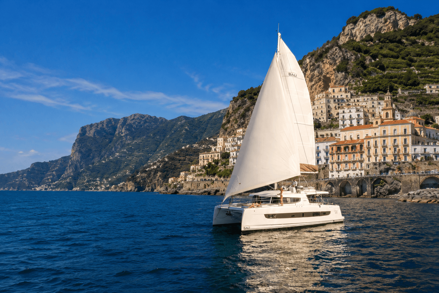 Noleggio catamarano in Costiera Amalfitana