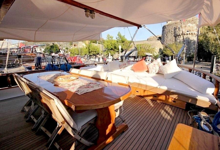 Yacht image 1